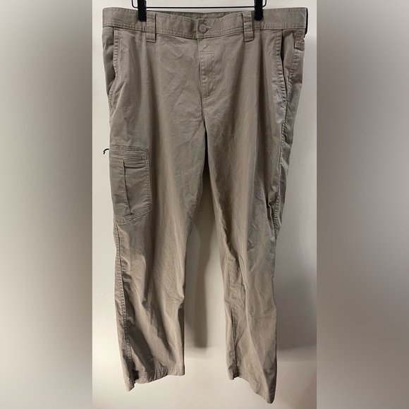 COLUMBIA Men’s Khaki Cargo Pants 40W 30L